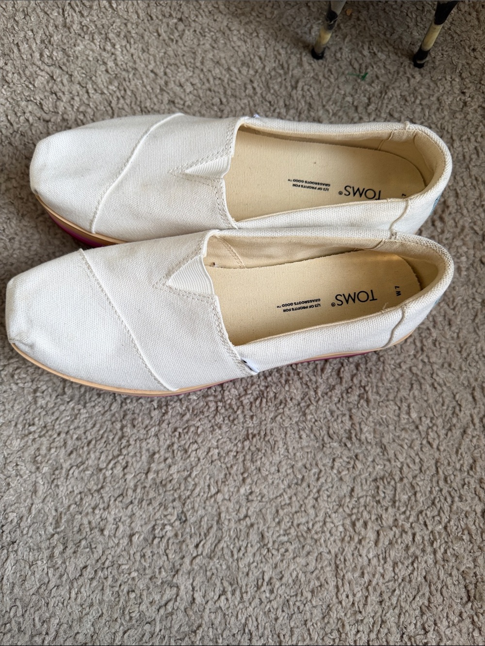 TOMS White Canvas Slip-On Platforms with Pink and Orange Gradient Sole - Picture 8 of 8